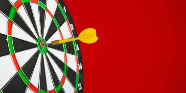 Hedef merkezde ok dartları