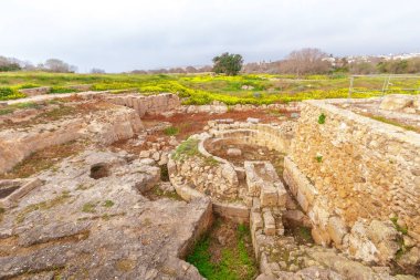 Antik kalıntıları. Kıbrıs arka plan üzerinde