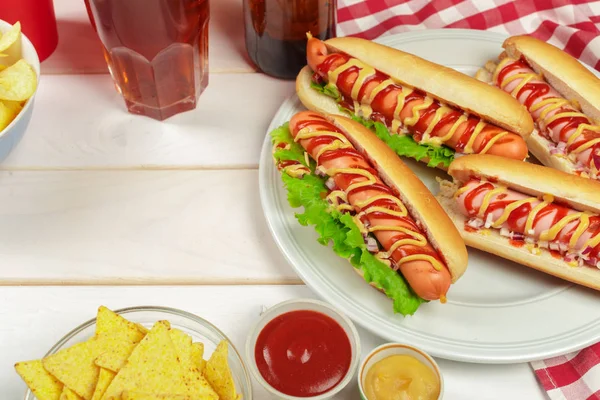 Hot Dogy Dřevěné Pozadí — Stock fotografie