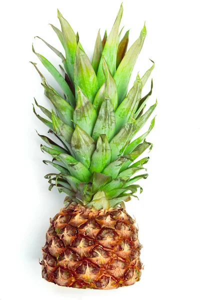 Beyaz Üzerine Izole Edilmiş Ananas — Stok fotoğraf