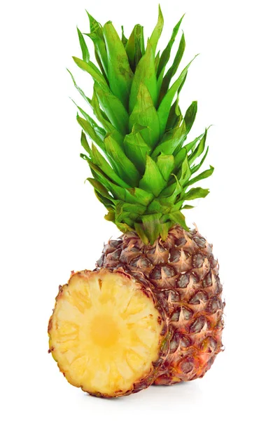 Beyaz Üzerine Izole Edilmiş Ananas — Stok fotoğraf