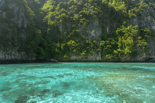 Vue Panoramique Sur Les Rochers Mer Contre Ciel — Photo