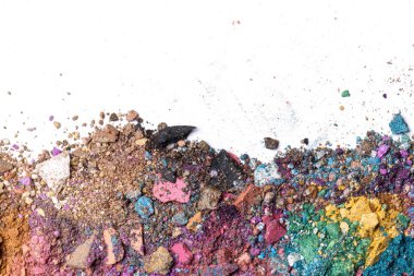 Göz merceği beyaz arkaplanda izole edildi