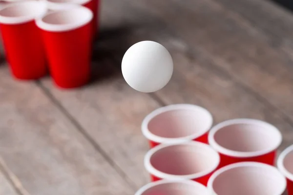 Game Beer Pong Wooden Table — Stock Photo, Image