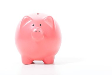 Kumbara beyaz arkaplanda izole edildi