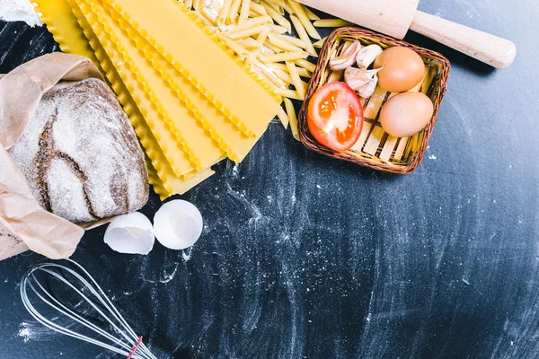 Espaguete Massa Seca Com Ingrediente — Fotografia de Stock