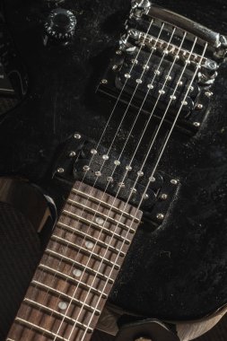 Elektro gitar parçaları, görünümü kapatın
