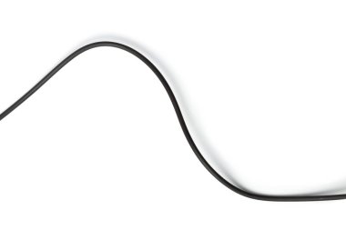 izole beyaz zemin üzerine siyah güç kablosu soketi