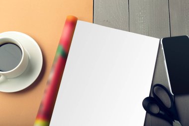 Dergi sayfaları kavramı, yakından görmek