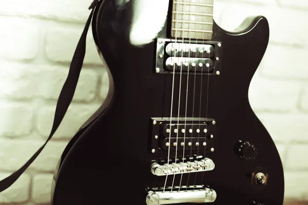 Guitarra Elétrica Corpo Pescoço Detalhe Fundo Madeira — Fotografia de Stock