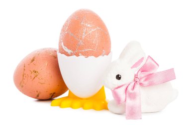 renkli Paskalya arka plan üzerinde beyaz izole