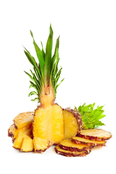 Rijp Ananas Geïsoleerd Witte Achtergrond — Stockfoto