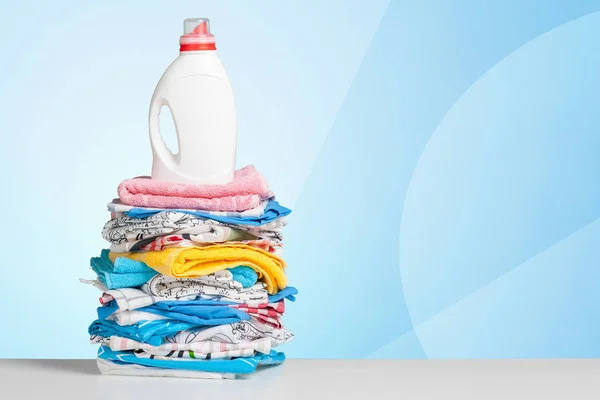クリーン ランドリー 液体洗濯洗剤のフロント ビュー — ストック写真