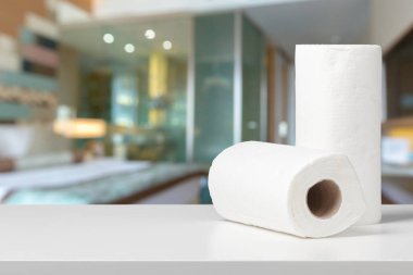 Yumuşak kağıt havlu üzerine beyaz resepsiyon açık görüntülemek