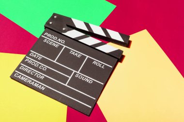 Film clapper kurulu bir tabloda, yakından görmek