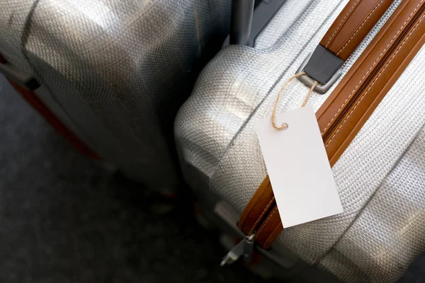 Nahaufnahme Eines Leeren Etiketts Für Gepäckanhänger Koffer — Stockfoto
