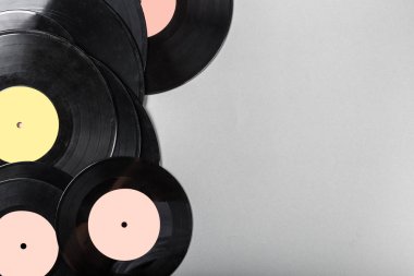 gri arka plan üzerinde Vintage Vinil