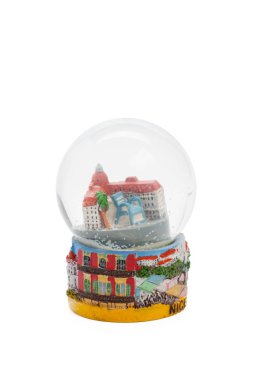 Kar beyaz arka plan üzerinde izole küre