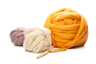 Beyaz arka plan üzerinde izole büyük iplik konu