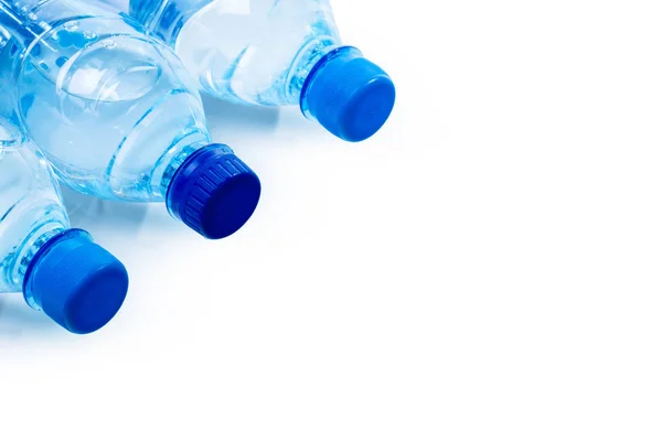 Plastic Flessen Water Geïsoleerd Witte Achtergrond — Stockfoto