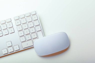 Bilgisayar office klavye üzerinde beyaz bir arka plan görüntüsünü kapatmak