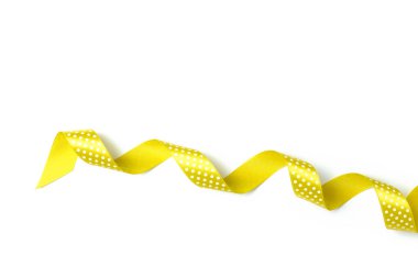 Beyaz arka plan üzerinde izole parlak sarmal şerit