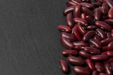 Çiğ kırmızı fasulye görünümü Kapat