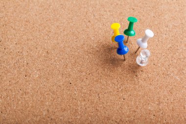 Grup raptiye cork board tutturulmuş 