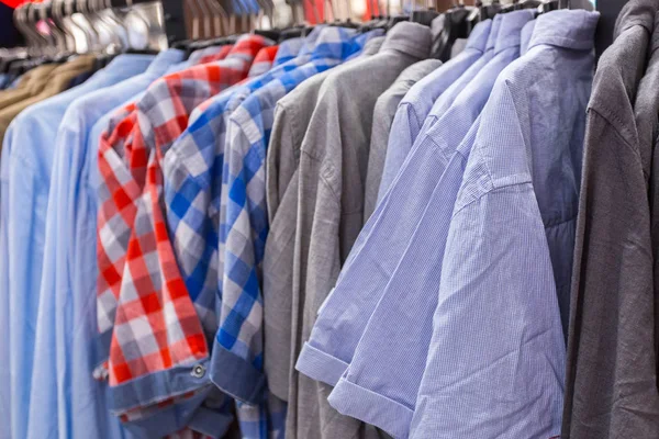 Mannelijke Kleding Open Kleren Rail — Stockfoto