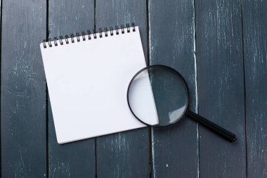 Boş Not Defteri tablosundaki, üstten görünüm