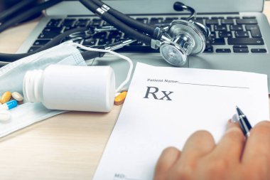 Tıp Doktor çalışma tablosu, yakın