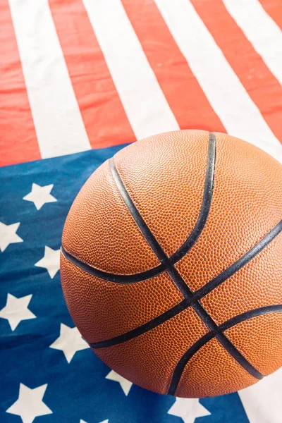 Koszykówka Amerykańską Flagę — Zdjęcie stockowe