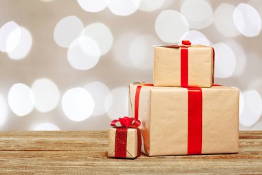 hediye kutuları arka plan bulanık Tarih yığını