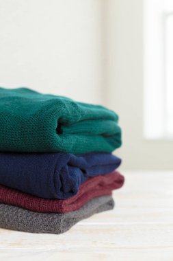 Kazak örme yığını beyaz rahat 