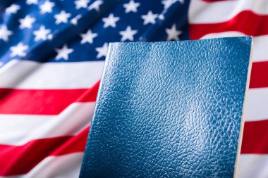 İncil Amerikan bayrağı döşeme