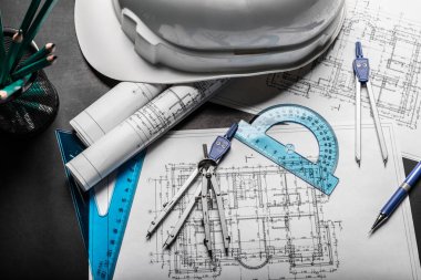 Çizimler siyah arka plan üzerinde planlama İnşaat