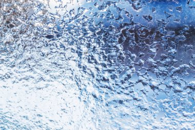 Donmuş buz desen cam üzerinde