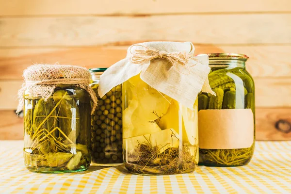 Verduras Conservadas Sobre Fondo Madera — Foto de Stock