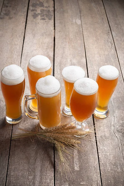 Glass Beer Wood Background — Stock Photo, Image