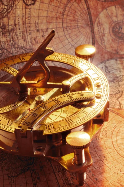 Close View Old Compass Ancient Map — Stock Photo, Image