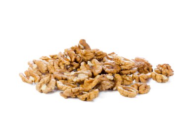 kabuklu ceviz beyaz izole 