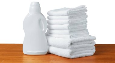 Beyaz arka plan üzerinde izole spa havlu