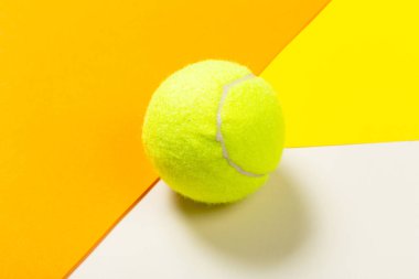 Bir tenis topu yakın çekim