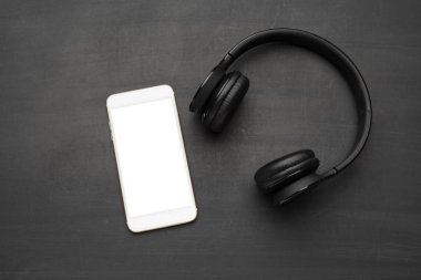 Boş ekran ile beyaz smartphone