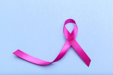 HIV, AIDS mavi arka plan üzerinde şerit