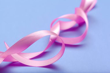 HIV, AIDS mavi arka plan üzerinde şerit