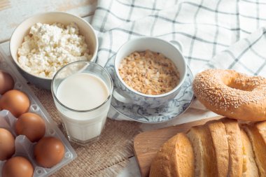 sağlıklı müsli kahvaltı yükseltilmiş görünümü 