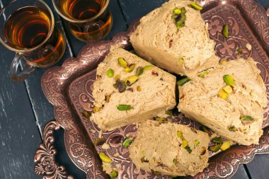 Gümüş tepsi, Türk tatlı yakın çekim