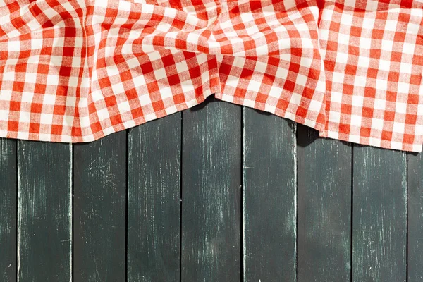  üzerinde siyah ahşap masa, Masa örtüsü yakın çekim 