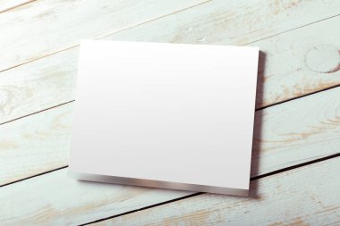 Ahşap arka plan boş Dergi sayfalarında